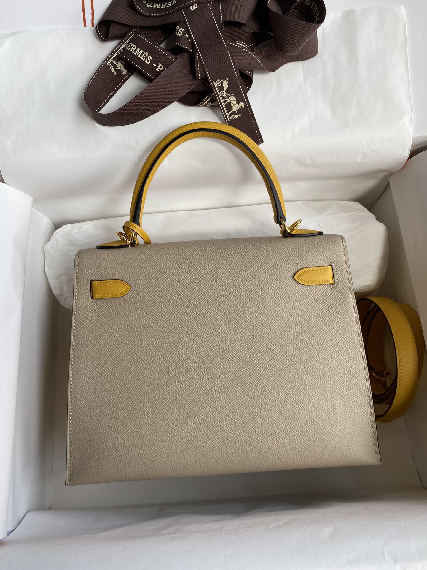 Hermes Kelly 25cm Handbag Shoulder Bag in Trench Yellow Amber Epsom Leather